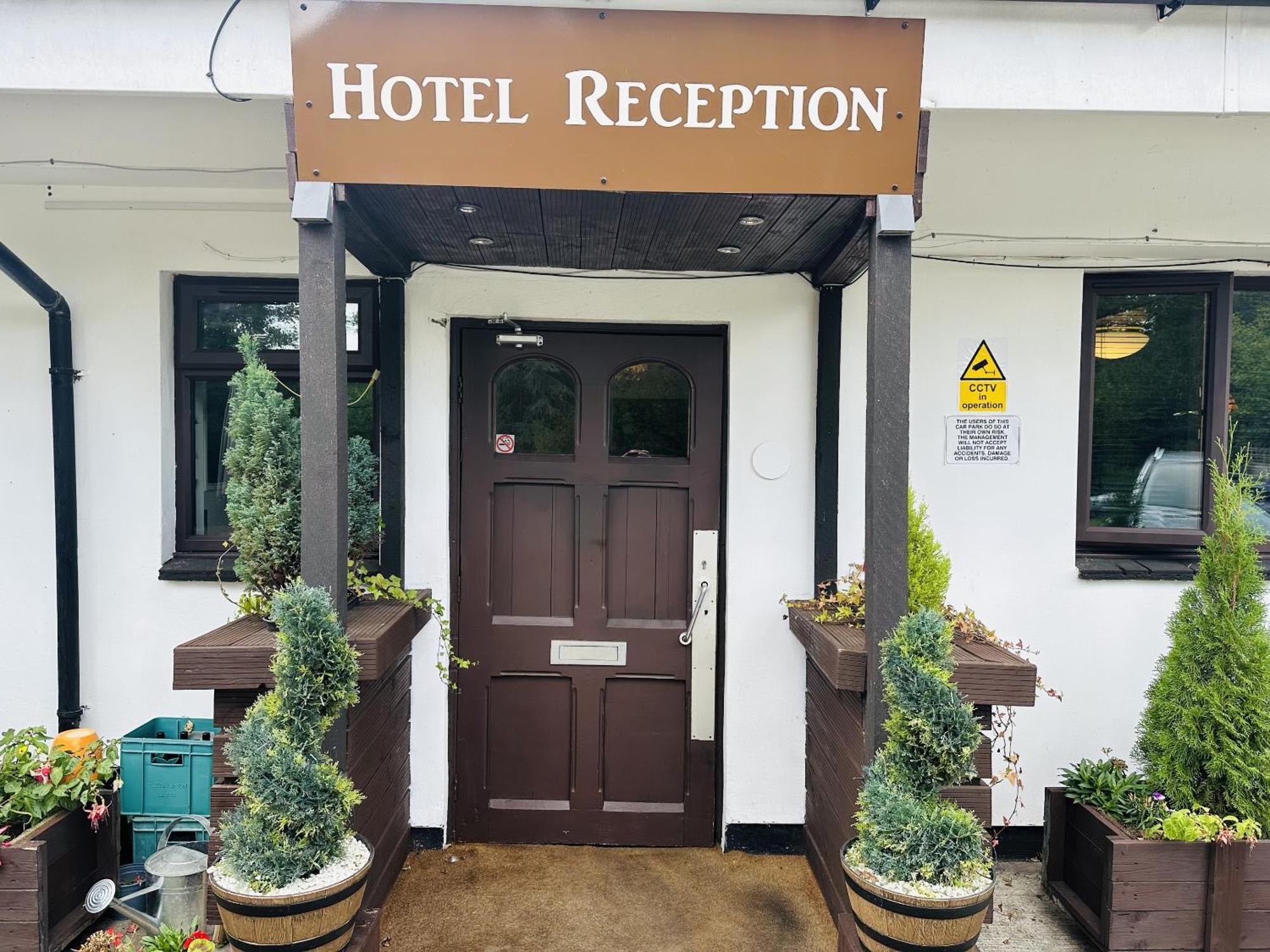 Felbridge Woodcock Inn מראה חיצוני תמונה
